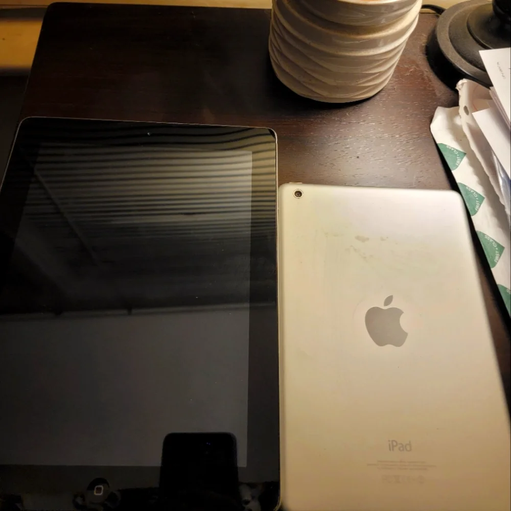 !!! IPad(3rd Generation) and IPad Mini !!!